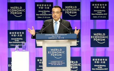 li-keqiang-keynote-speech-summer-davos-forum-dalian.jpg